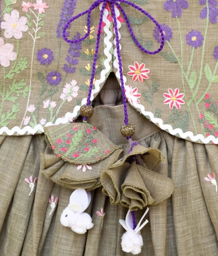 Earthy Linen Bloom Set