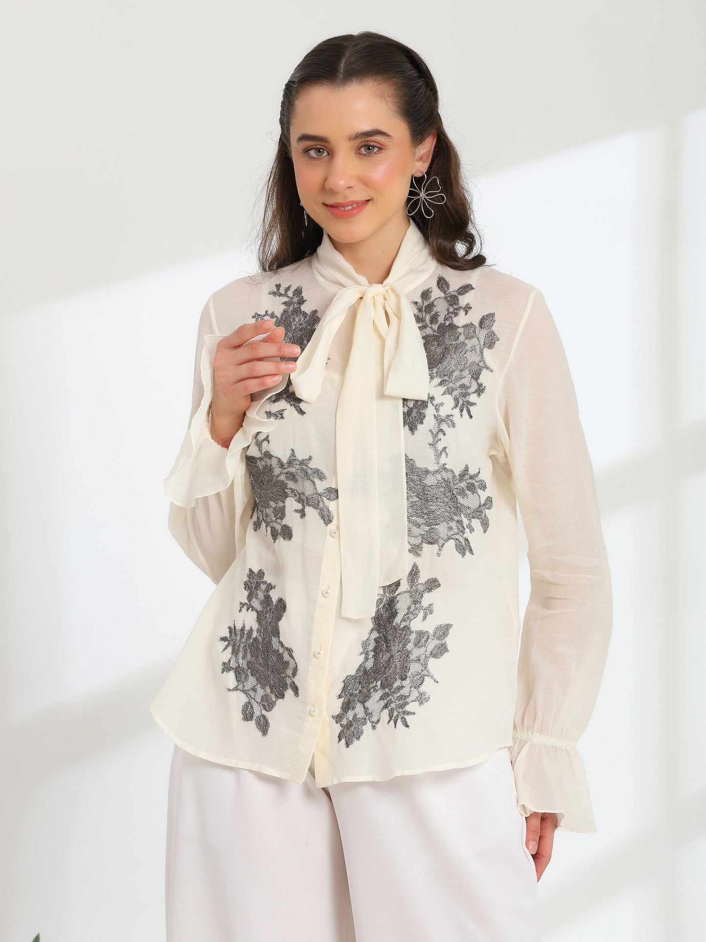 Solaire Ivory Spring Metalic Mul Cotton Top
