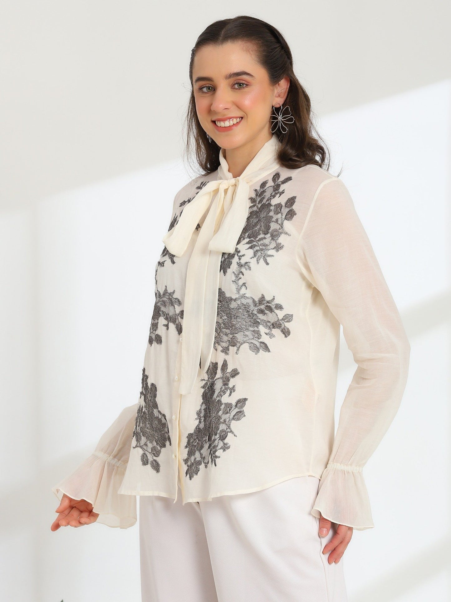 Solaire Ivory Spring Metalic Mul Cotton Top