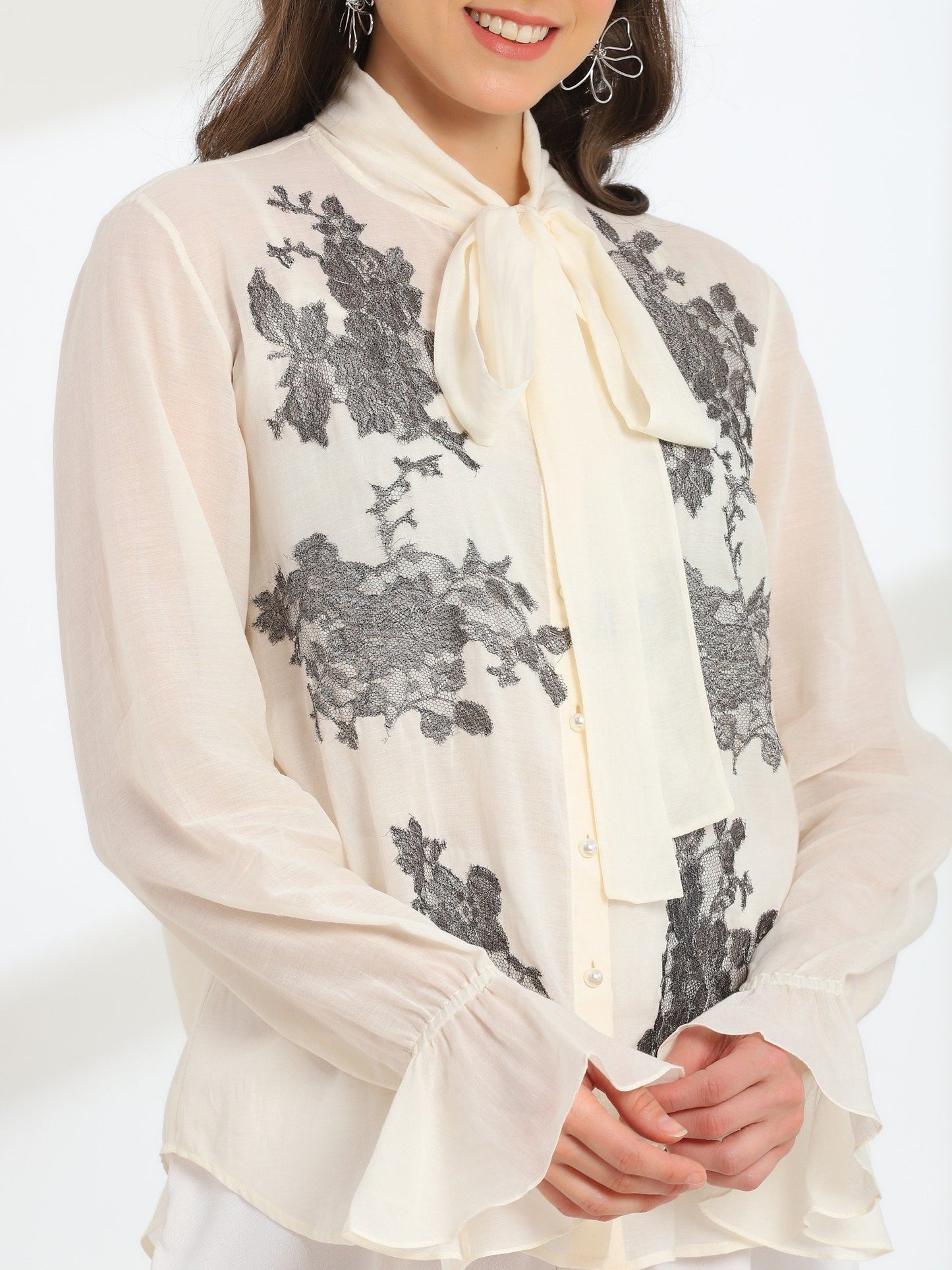 Solaire Ivory Spring Metalic Mul Cotton Top